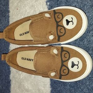 Toddler size 8 slip on shoes